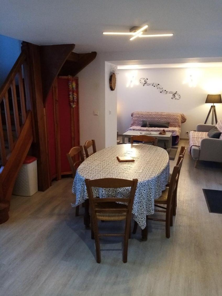 Gite Le Jaya Saint-Georges-de-Luzençon 外观 照片