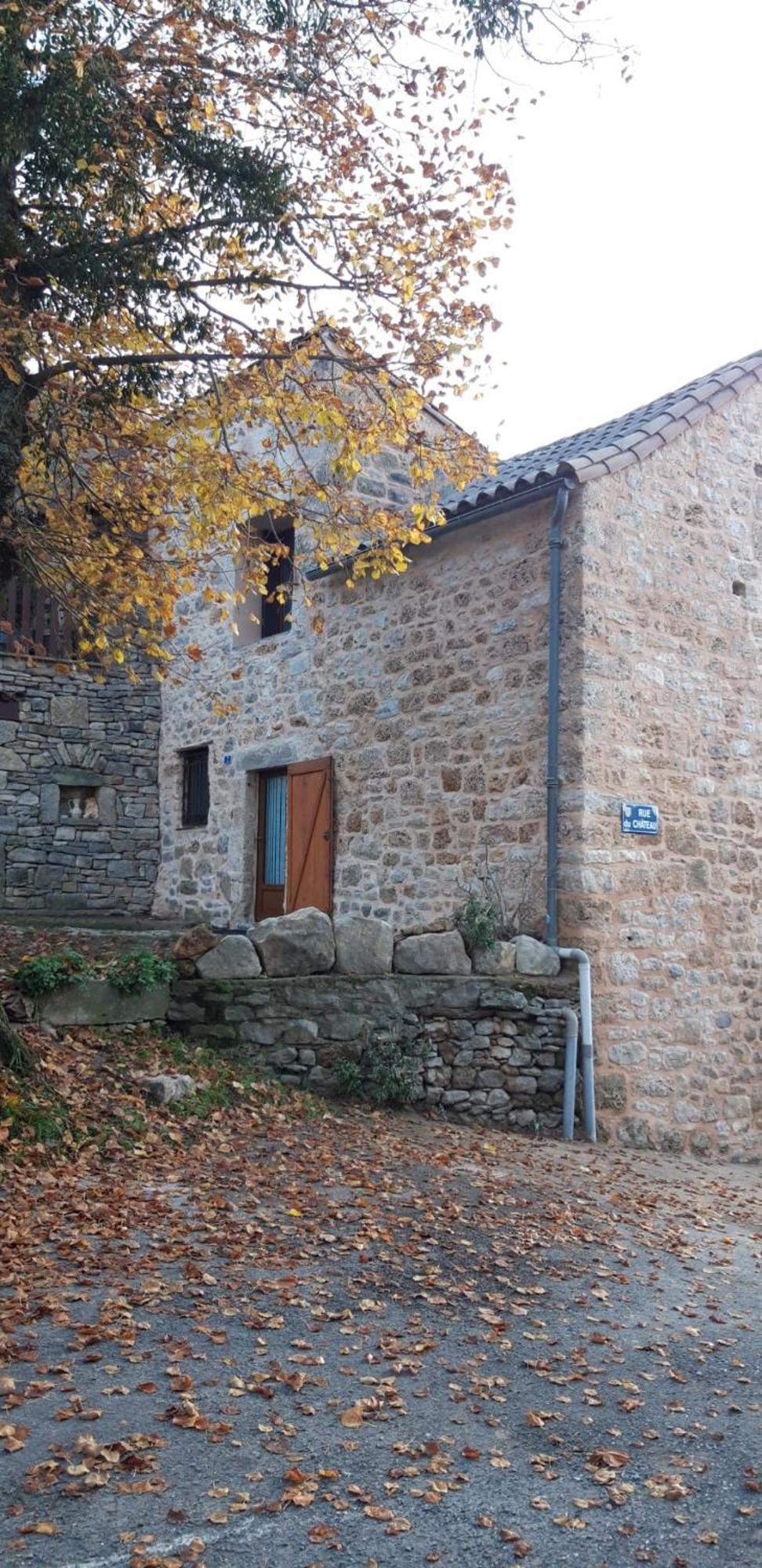 Gite Le Jaya Saint-Georges-de-Luzençon 外观 照片